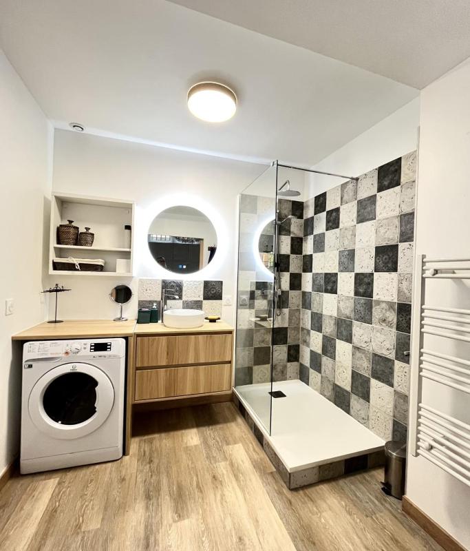 Charming T2 in the heart of Avignon - image 9