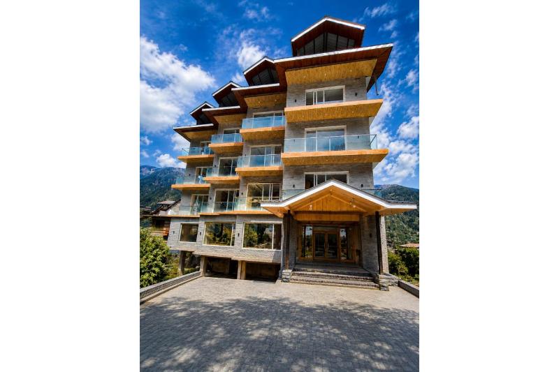 Omya Mountain Retreat Manali - image 15