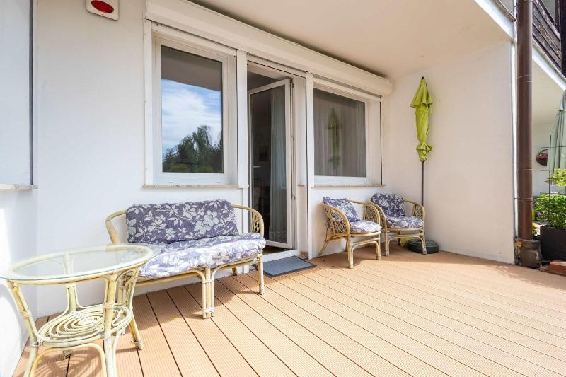 Przestronny Apartament Victus z Parkingiem Tarsaem i Gabinetem do Pracy By Noclegi Renters - image 15