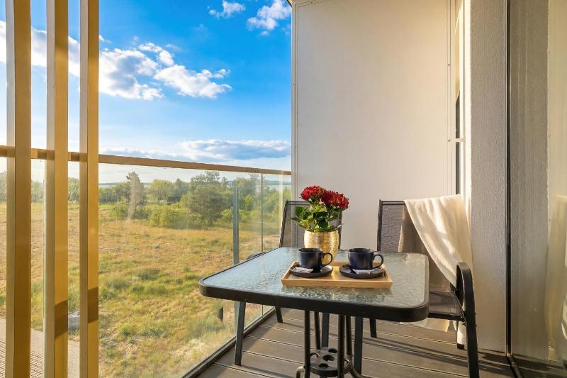 Art Lake - Elegant Apartments in Mielno with Rooftop Seasonal Pool by Noclegi Renters - image 44