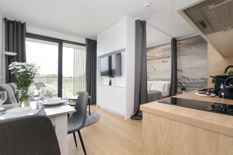 Art Lake - Elegant Apartments in Mielno with Rooftop Seasonal Pool by Noclegi Renters - image 32