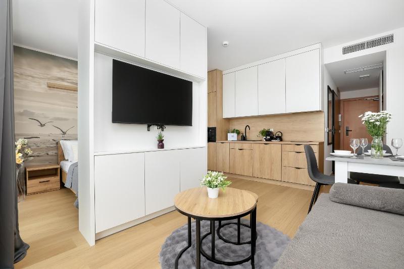 Art Lake - Elegant Apartments in Mielno with Rooftop Seasonal Pool by Noclegi Renters - image 8