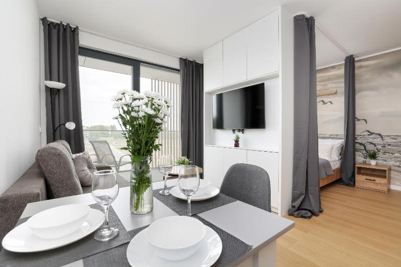 Art Lake - Elegant Apartments in Mielno with Rooftop Seasonal Pool by Noclegi Renters - image 46
