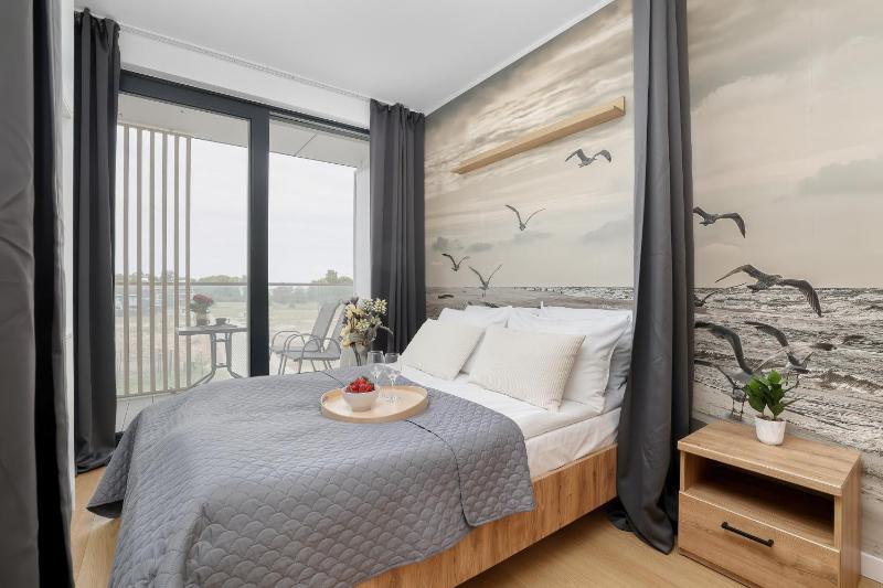 Art Lake - Elegant Apartments in Mielno with Rooftop Seasonal Pool by Noclegi Renters - image 15
