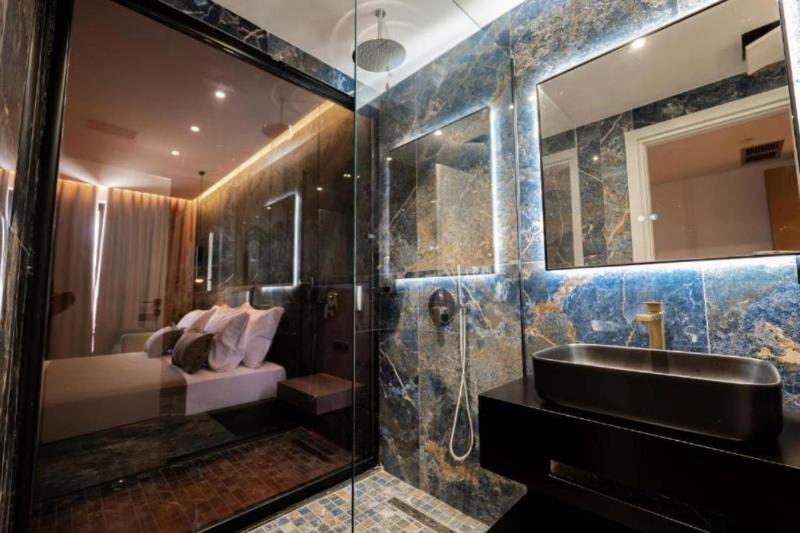 Cuni Luxury Hotel - image 2