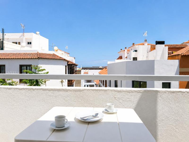 Iriarte 52 Apartments - image 36