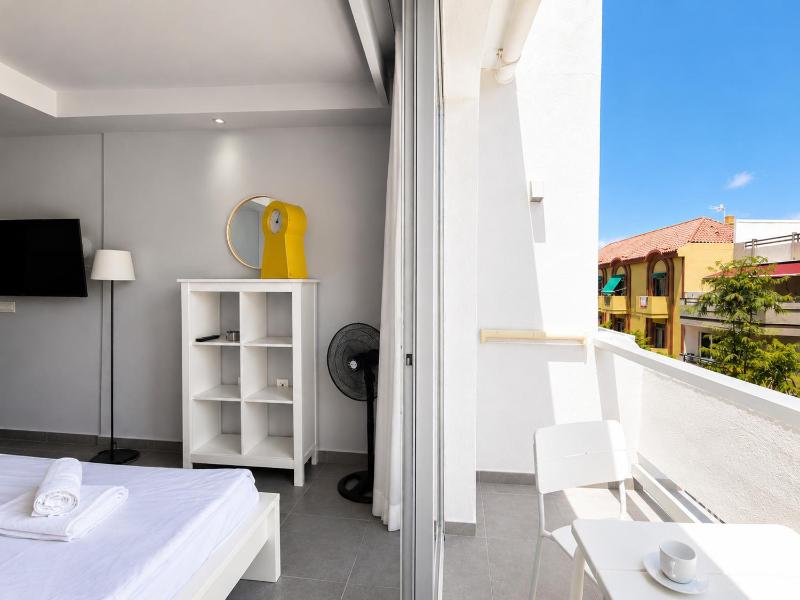 Iriarte 52 Apartments - image 29