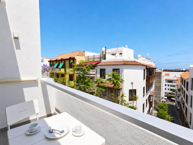 Iriarte 52 Apartments - image 26