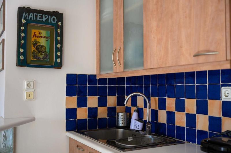 Spacious 2 Bd Balcony Apt in Preveza - image 13