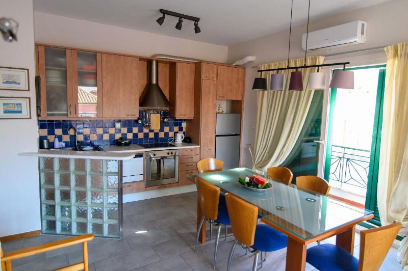 Spacious 2 Bd Balcony Apt in Preveza - image 28
