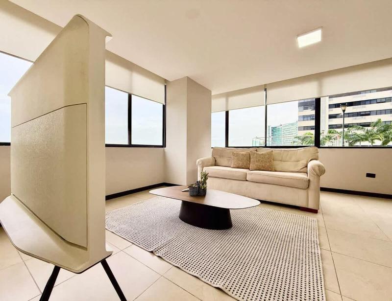 Urban elegance 3 Bedroom apartment - image 8