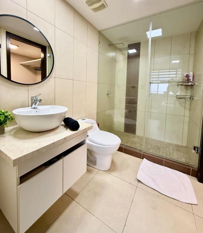 Urban elegance 3 Bedroom apartment - image 14