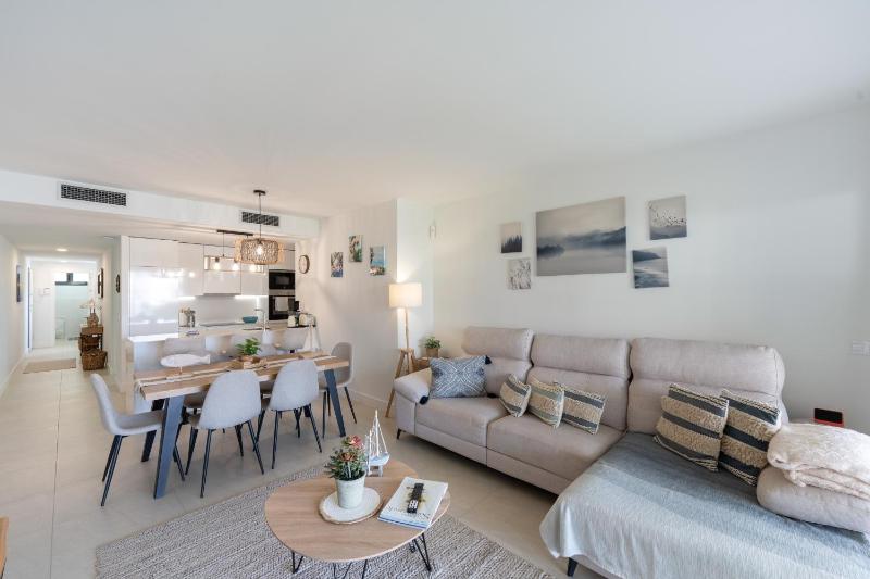 Apartamento Lujo Vistas al Mar - image 23