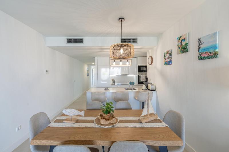 Apartamento Lujo Vistas al Mar - image 10