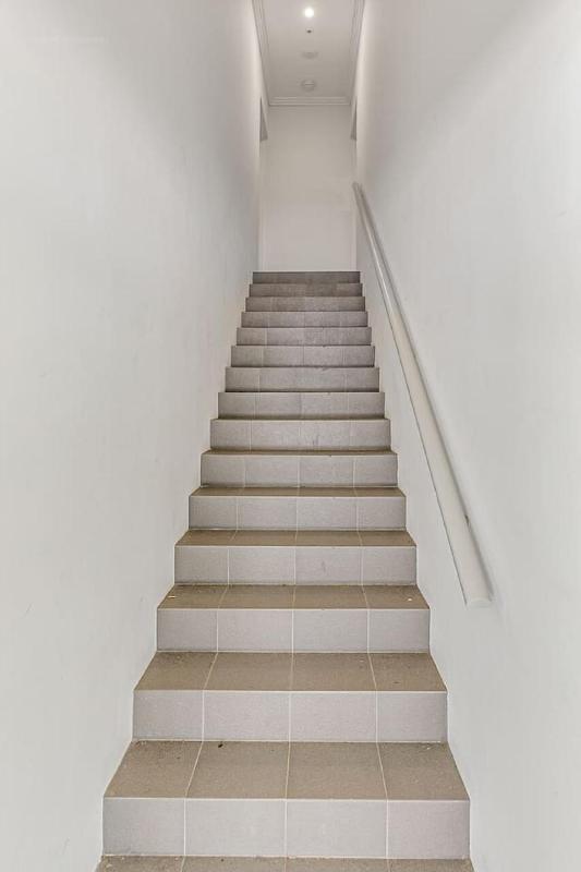 Sleeps 4 - 2 bed 2 bath - Restful Suburban Stay - image 5