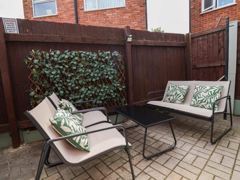 Steam and Stay Hoole - image 36