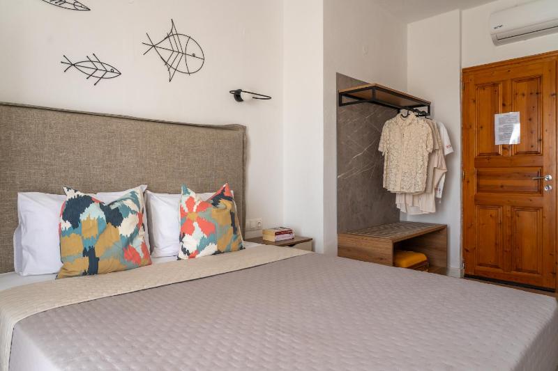 Jimmy's Guest House Skiathos - image 29