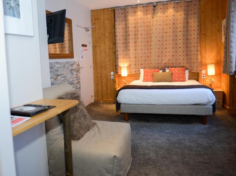 Double Room - Forest Side image 3