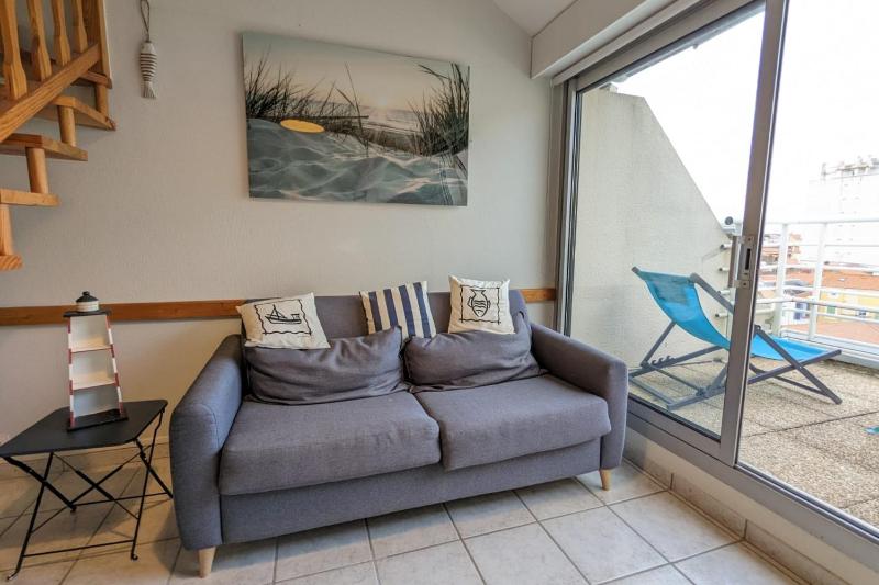 Duplex near the beach - image 8