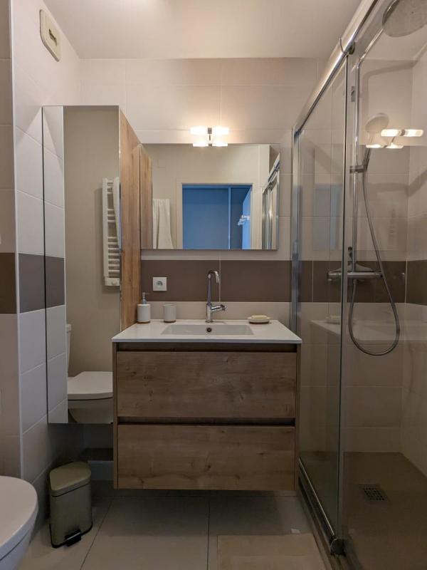 Duplex near the beach - image 12