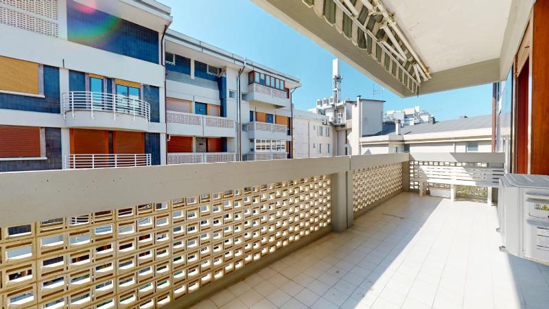 Esplanade Apartments - image 3