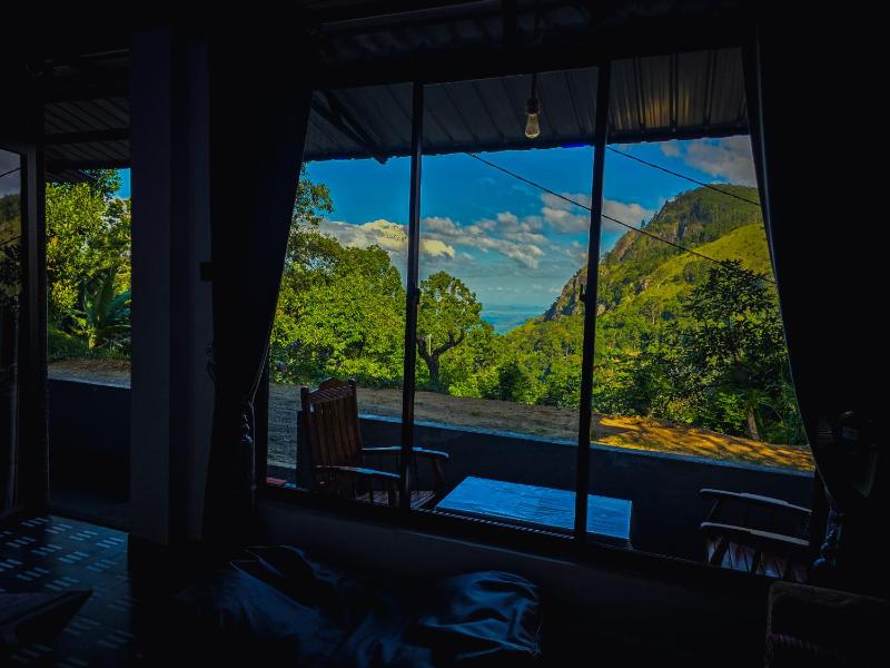 White Moon Cabin & Cottage - image 29