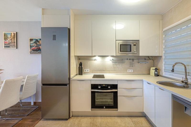 Calm apartment for family vacation - image 12