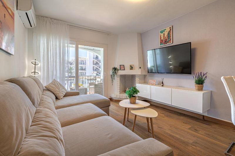 Calm apartment for family vacation - image 2