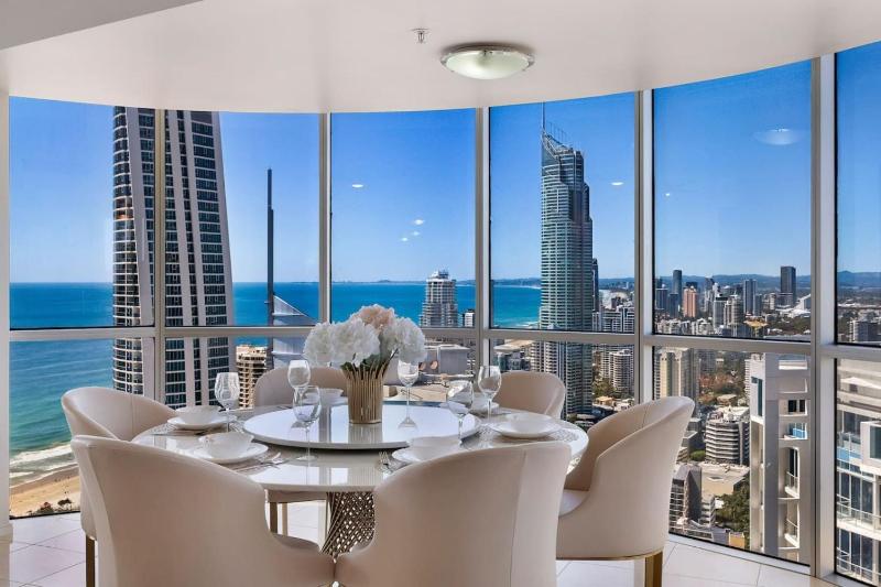 Luxury 3 Bedroom with Ocean and Hinterland views - image 1