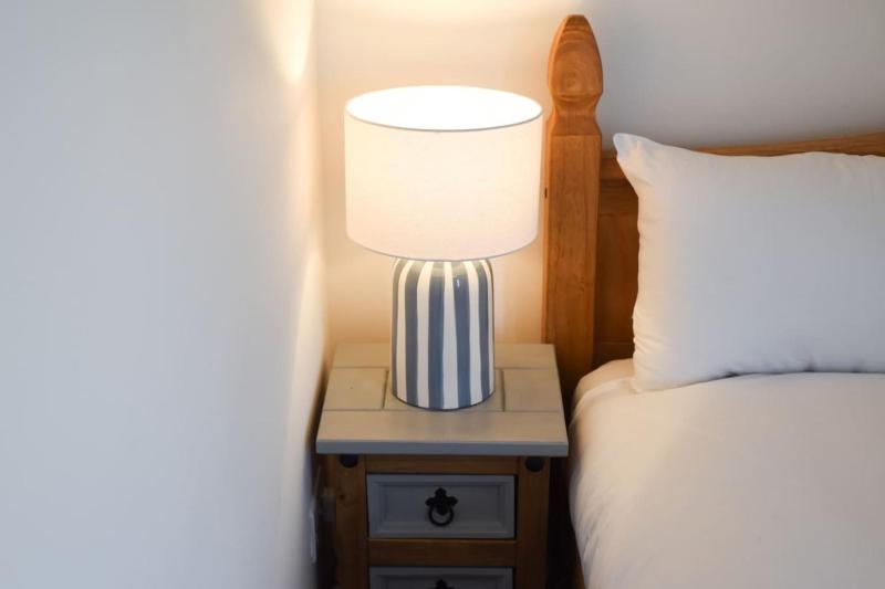 Air Maison - Cosy and Stylish 2Bed Home with Enclosed Garden - image 15