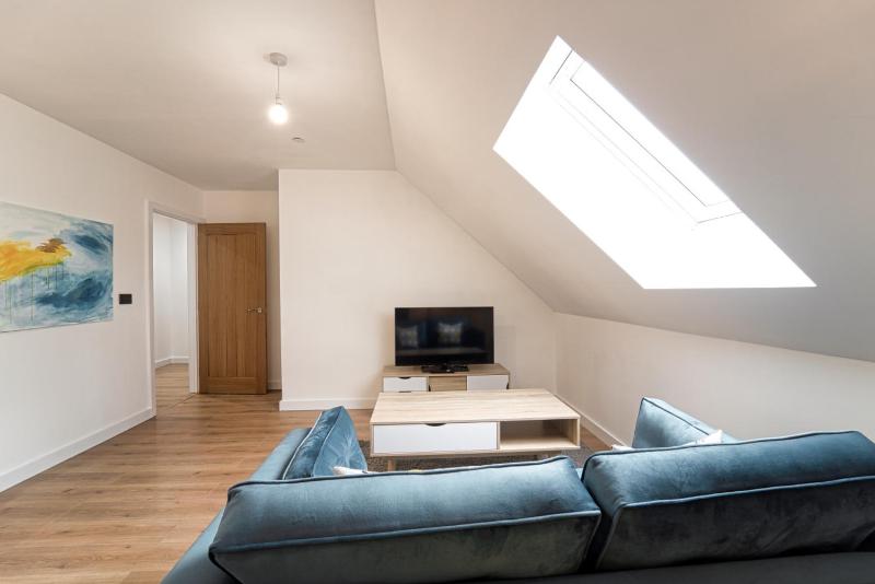 Jewellery Suite Heart of Birmingham City Centre 1-bedroom - image 2
