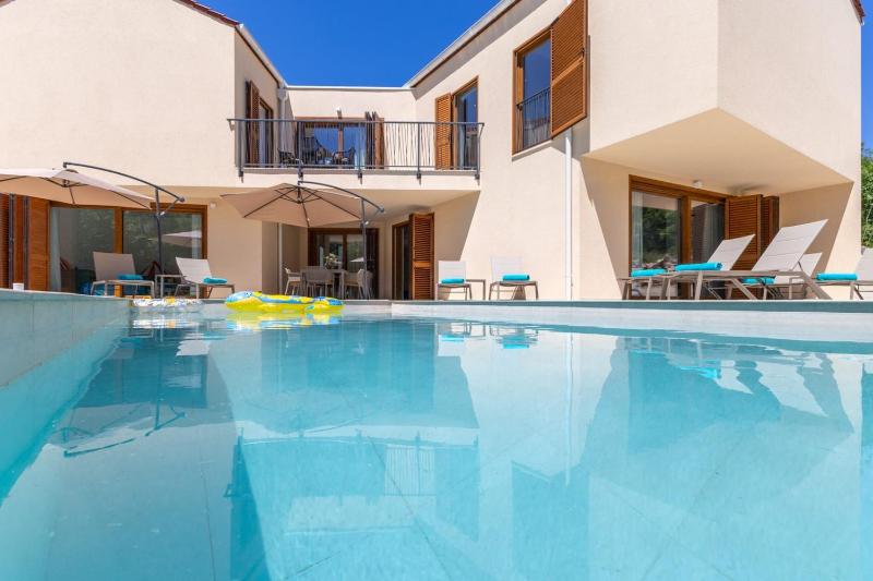 Villa Olive Court Kras - image 13