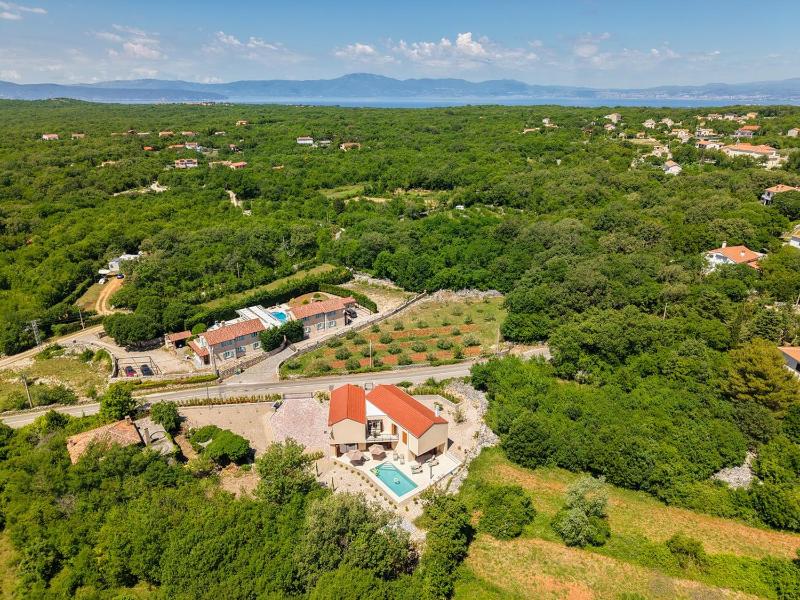 Villa Olive Court Kras - image 12
