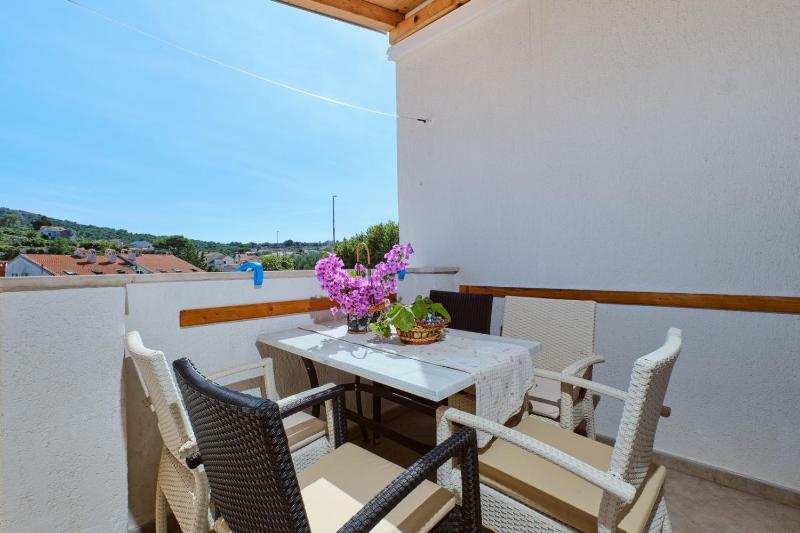 House Prica - image 38