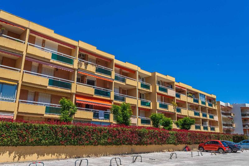 Le Mimosa Ensoleillé - À 400 m de la plage - image 9