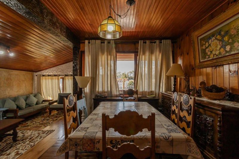 Casa com Lareira Aquecimento e Hidromassagem - image 9