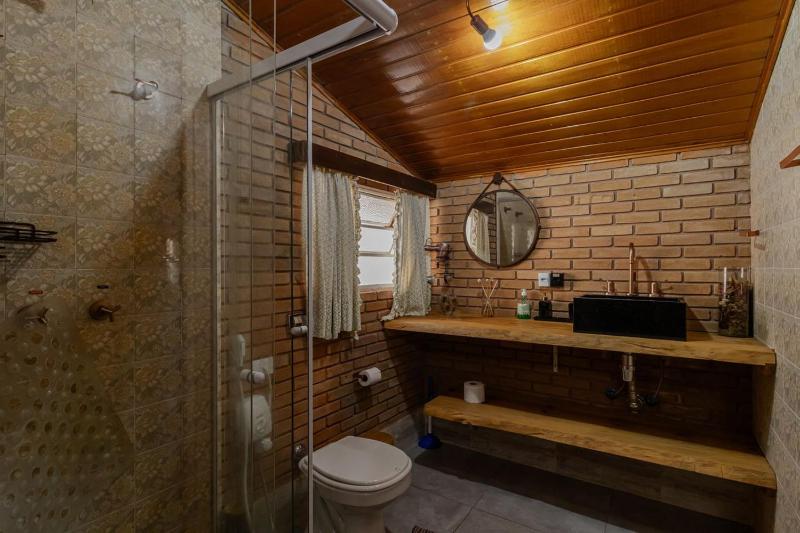 Casa com Lareira Aquecimento e Hidromassagem - image 16