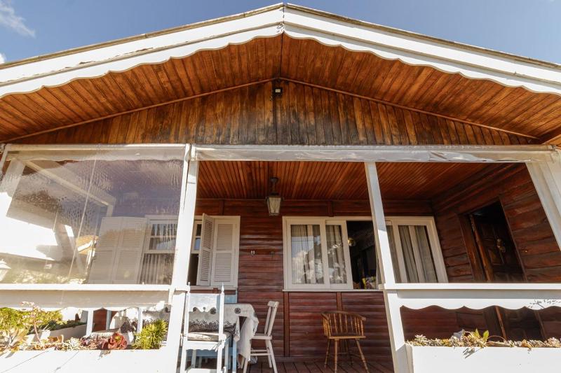 Casa com Lareira Aquecimento e Hidromassagem - image 8