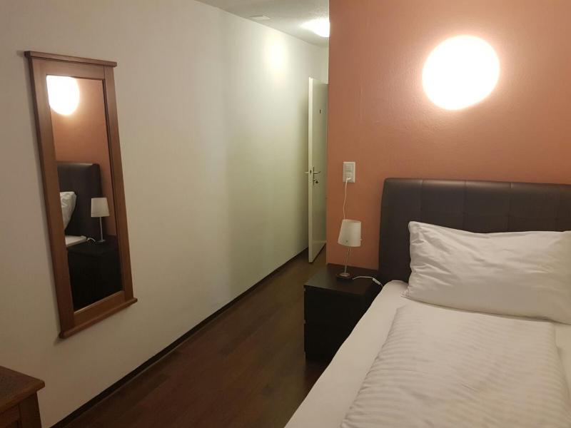 Double Room with Private Bathroom image 3