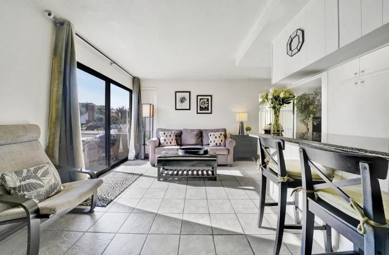 303 - 35th St A - Value 3bdr 3 blocks to the Beach home - image 19