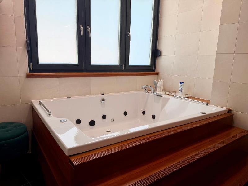 The Pearl Residence - image 6
