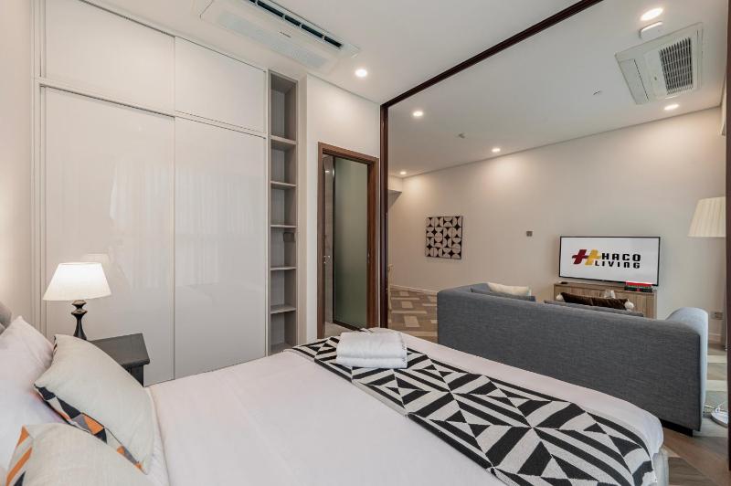Metropole Luxury Apartment City Center - image 16