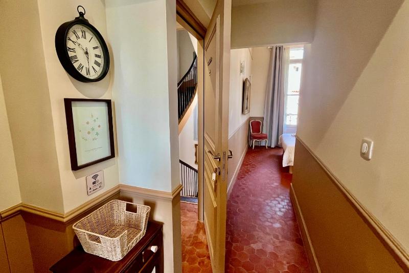 Poetic and Cozy Apartment - image 10