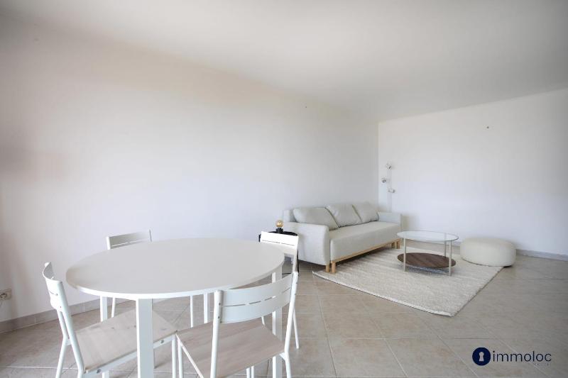 Apartment in the center of Beausoleil with terrace - image 16