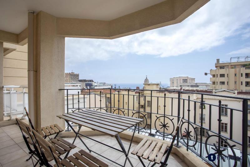 Apartment in the center of Beausoleil with terrace - image 18