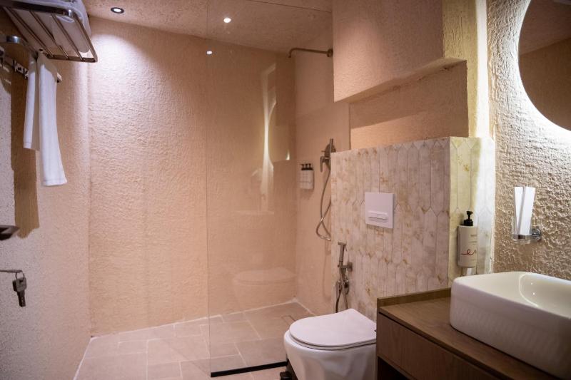 Downtown Hotel - Old City - image 15