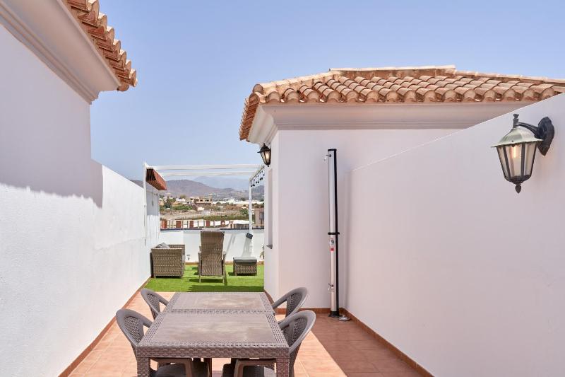 Beach penthouse Mountain views A110 - image 5
