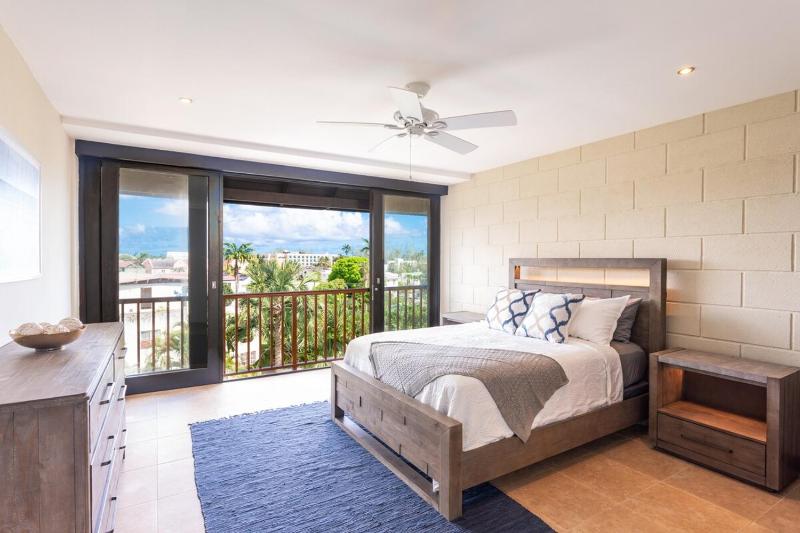Browne's 3C - 2-bedroom Condo in Hastings Barbados - image 11