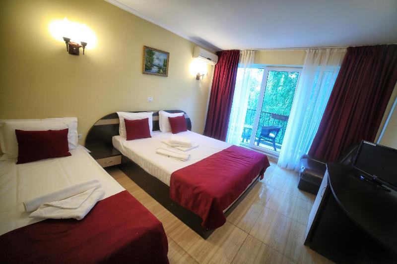 Hotel Diandra - image 34