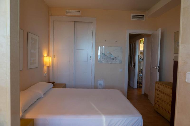 2 bedroom apartment in Sa Punta Begur- Sea views terrace pool and access to the beach Ref:H29 - image 3